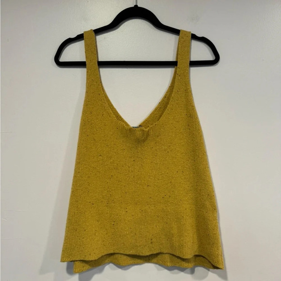Yellow yarn old navy tank top - Picture 3 of 3